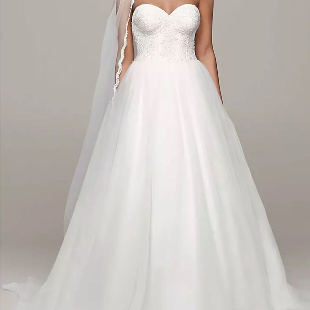 Davids Bridal White Wedding Dress 22w